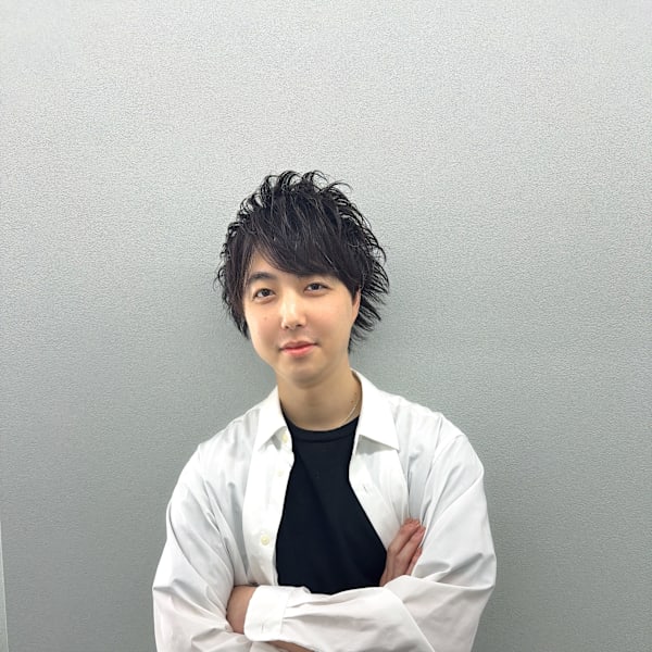 仙台 美容院 siki.salon 髪質改善 完全完結型個室サロン【センダイビヨウインシキサロンカミシツカイゼンカンゼンカンケツガタコシツサロン】のスタッフ紹介。石渡 勇喜