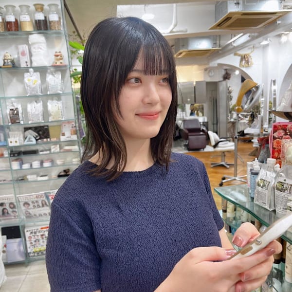 【顔まわりカット】