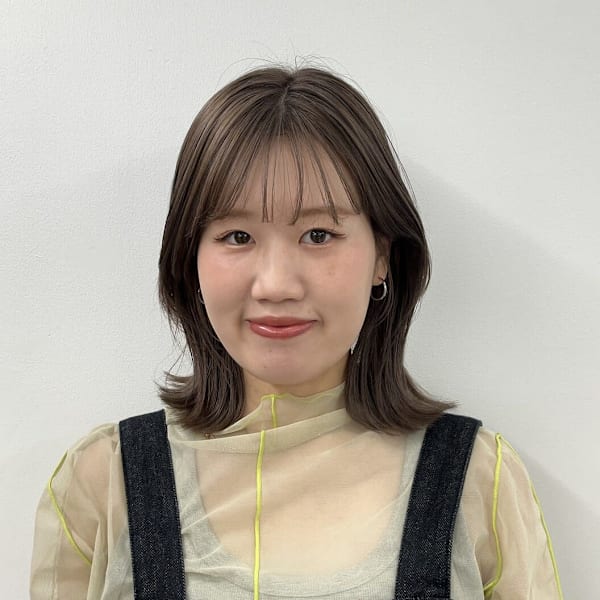 Umi【ウミ】のスタッフ紹介。hina