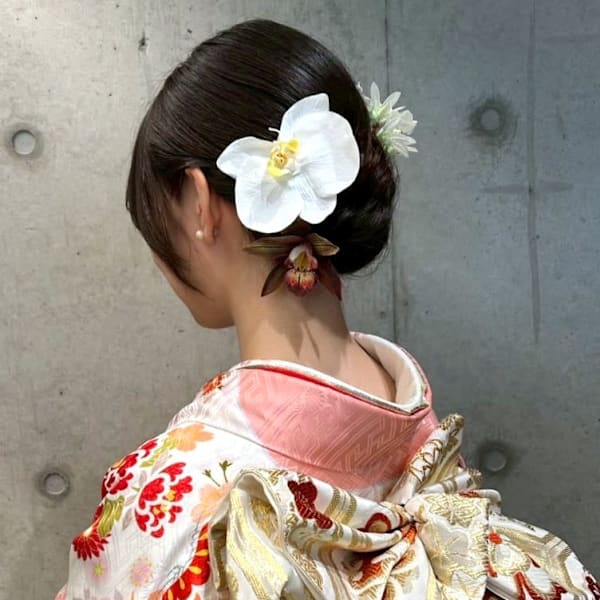着物 ヘアセット 低めお団子 アップスタイル 和装 胡蝶蘭