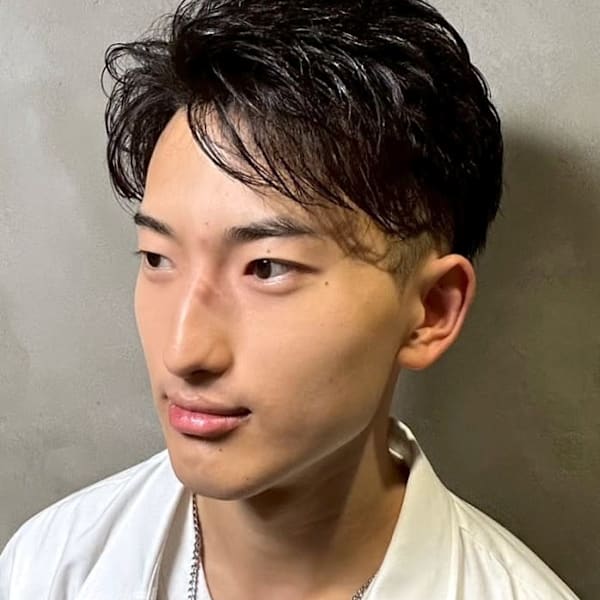 刈り上げショート 毛流れパーマ ハーフアップバング 20代|完全個室 THIS IS BARBER 3rd