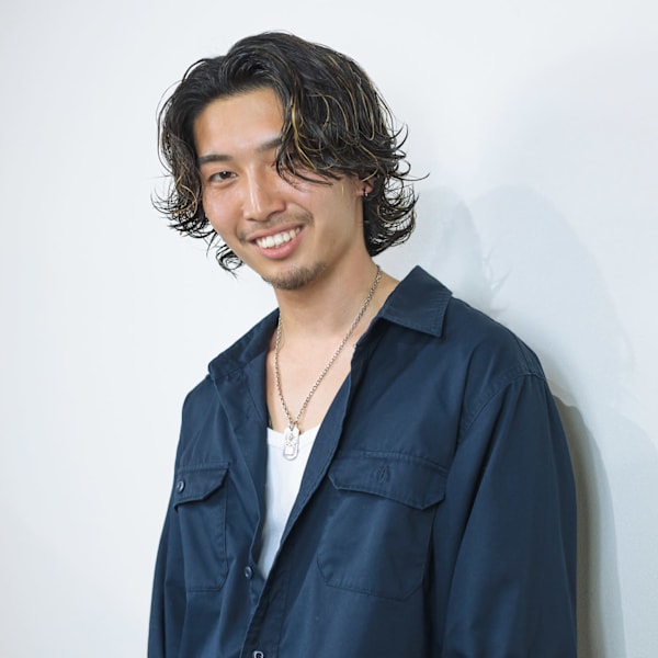 メンズ専門理容室 BroTokyo BARBERSHOP 銀座店【メンズセンモンリヨウシツブロートーキョーバーバーショップギンザテン】のスタッフ紹介。Taiga