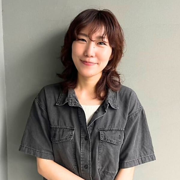NAKAO COIFFURE【ナカオ コアフュール】のスタッフ紹介。水谷 綾乃