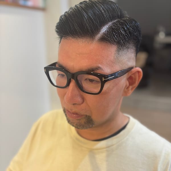 七三分けフェードスタイル【平塚・秦野・二宮・小田原・茅ヶ崎】