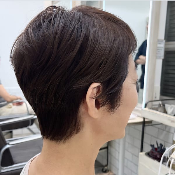 大人女性のショートヘア|gem