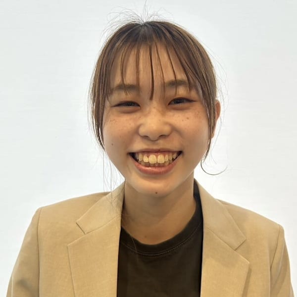 HAIR & MAKE EARTH 霧島国分店【ヘアメイクアース キリシマコクブテン】のスタッフ紹介。 切通 由惟