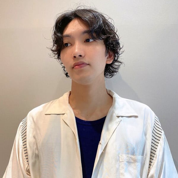 confidence-MEN’S HAIR-新宿3rd【コンフィデンスメンズヘアー シンジュクサード】のスタッフ紹介。横川　賢斗