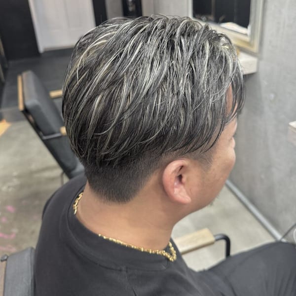 メンズ☆ハイライトカラー☆ツーブロック|LAID BACK