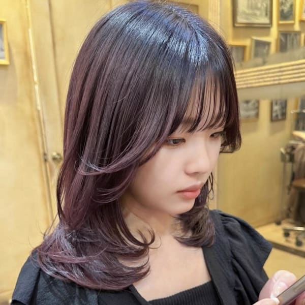 ミディアムレイヤーカット/バーガンディ/シャギーカット