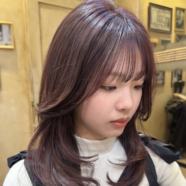 シャギーカット/ミディアムレイヤーカット/バーガンディ
