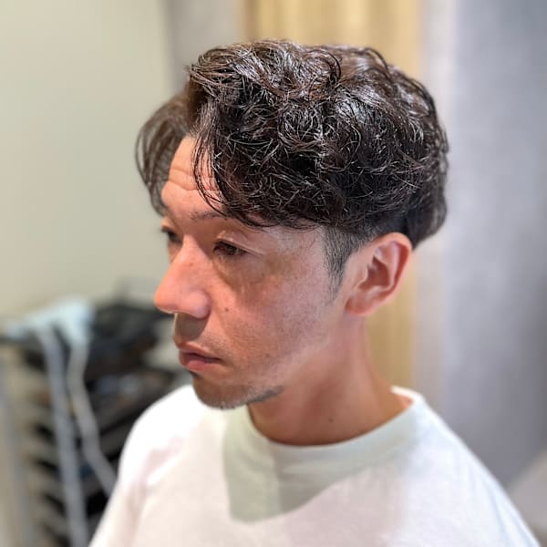 センターパート パーマ|Feerique hair salon