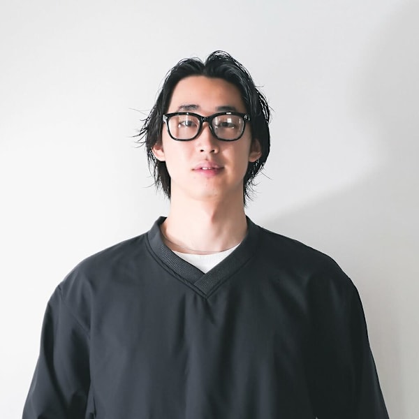 Dijon 髪質改善×ダブルカラー×縮毛矯正 渋谷 原宿 表参道【ディジョン】【ディジョン カミシツカイゼン ダブルカラー シュクモウキョウセイ シブヤ ハラジュク オモテサンドウ】のスタッフ紹介。YUMA