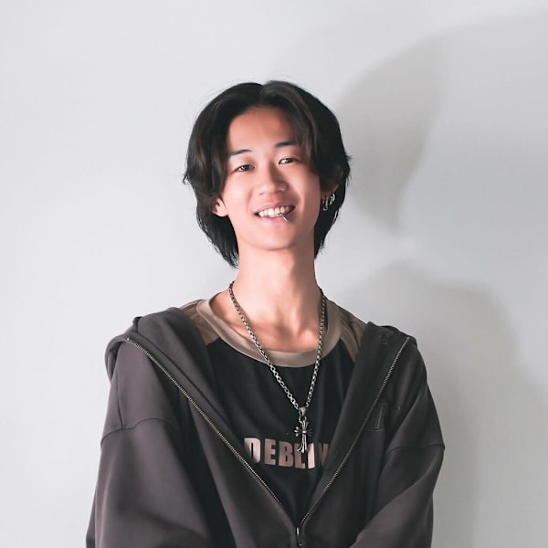 Dijon 髪質改善×ダブルカラー×縮毛矯正 渋谷 原宿 表参道【ディジョン】【ディジョン カミシツカイゼン ダブルカラー シュクモウキョウセイ シブヤ ハラジュク オモテサンドウ】のスタッフ紹介。RIKUTO