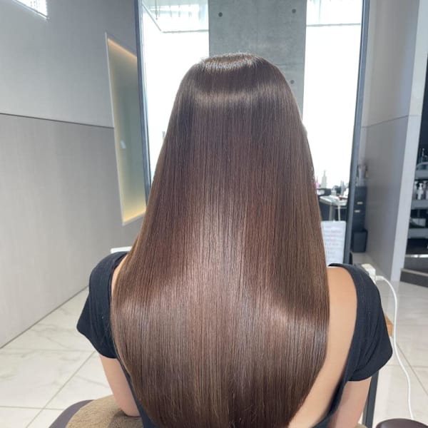 髪質改善ストレート×ロングスタイル
