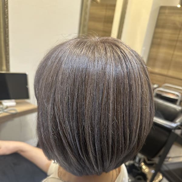 アッシュグレージュカラー