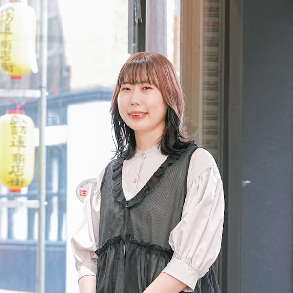 N° jillva 立川【ナンバー ジルバ タチカワ】のスタッフ紹介。小坂 奈々