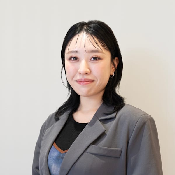 VISAGE thyme【ヴィサージュタイム】【ヴィサージュ タイム】のスタッフ紹介。Luna