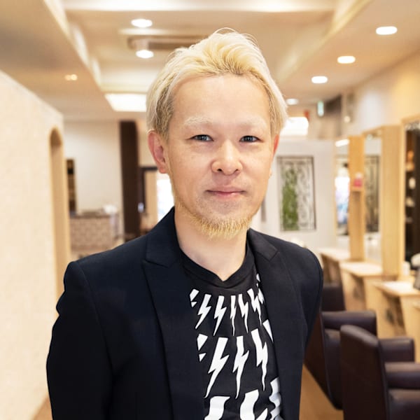 VISAGE thyme【ヴィサージュタイム】【ヴィサージュ タイム】のスタッフ紹介。TAKAHIRO