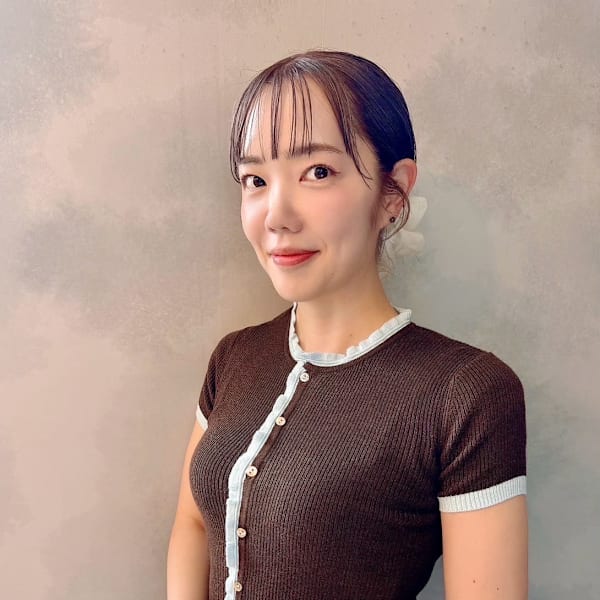 美容室Glimpse中津本店【ビヨウシツグリンプス ナカツホンテン】のスタッフ紹介。山本 舞美