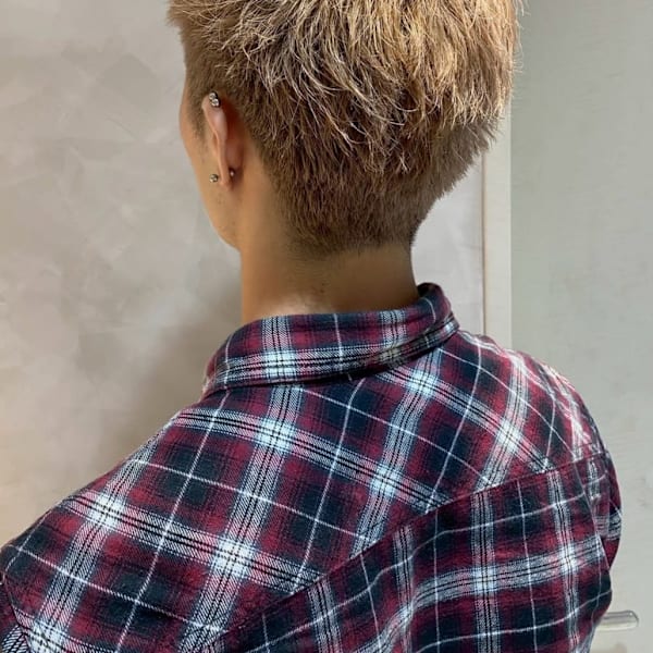 ブリーチカラー ハイトーン スパイキーショート 20代 束感