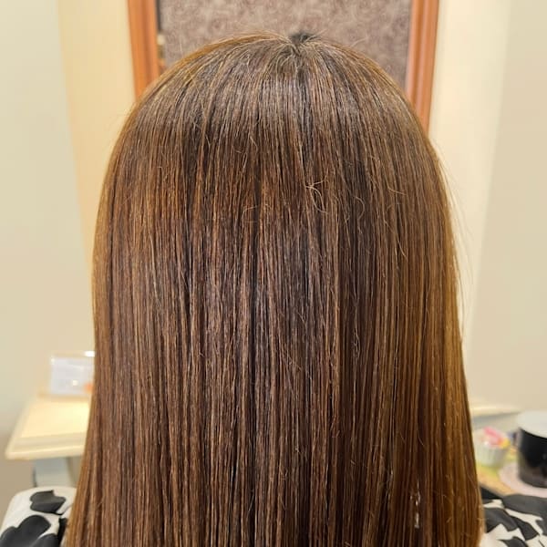 髪質に合わせた縮毛矯正で、まっすぐすぎない自然なツヤ髪に♪|Arglarte