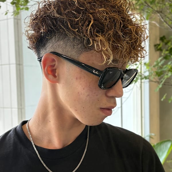 海外風スペインカール/ブラウンメッシュ/多賀城/利府/塩釜|BARBER vivre25【ヴィブル】 | 多賀城市・完全個室のモダン理容室