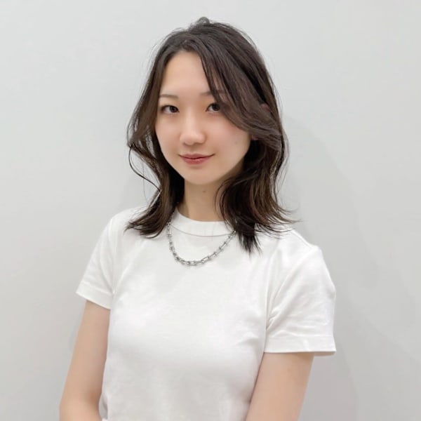 newi 三宮【ネウィ サンノミヤ】のスタッフ紹介。RYONA