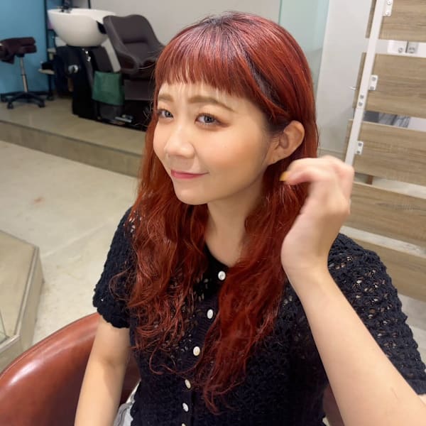 ビビッドオレンジヘア