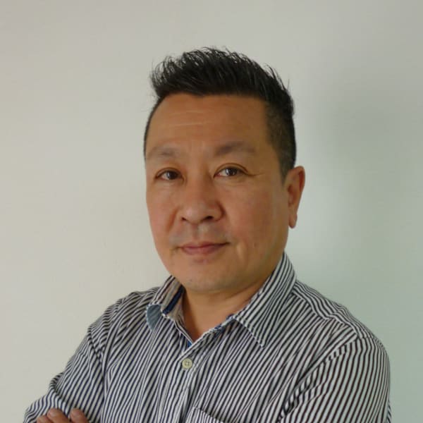 美容室 ビシン BISHINE【ビシン】のスタッフ紹介。土屋 雅嗣