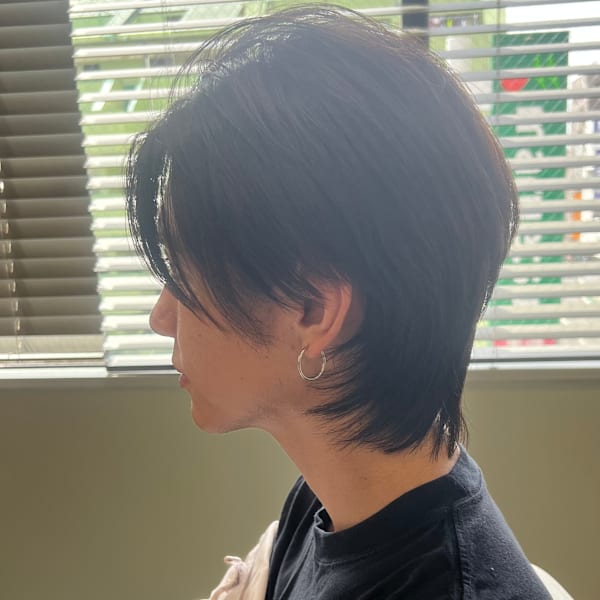 センターパートウルフ