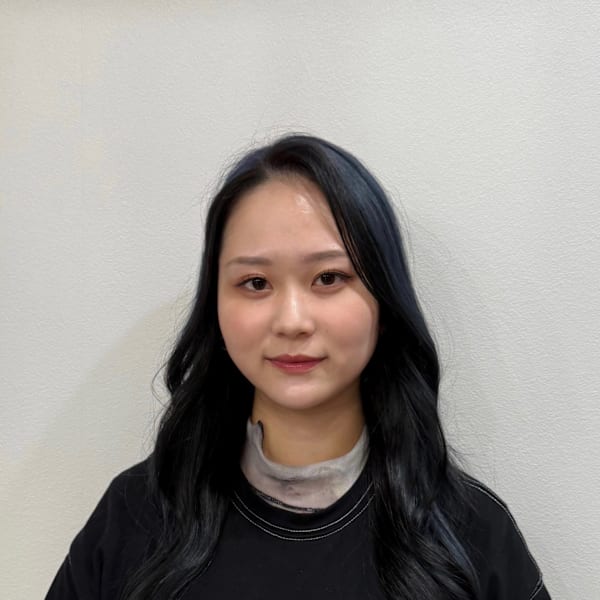 個室サロン whisk【コシツサロン ウィスク】のスタッフ紹介。saya