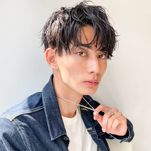 縦落ちツイスパ×アップバングで清潔感◎好感度UPメンズカット|L men's 渋谷 メンズカット/眉毛/メンズ パーマ/ニュアンスパーマ