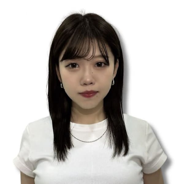 アイブロウサロン i’m 池袋本店【眉毛専門店】【アイブロウサロンアイムイケブクロホンテン マユゲセンモンテン】のスタッフ紹介。ミイナ