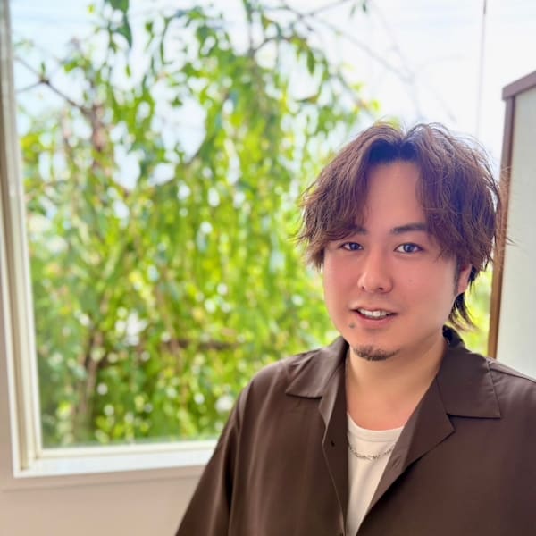 Hair Relaxation anvi【ヘアーリラクゼーションアンヴィ】のスタッフ紹介。小松 諒也