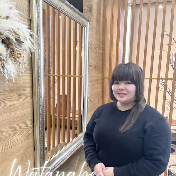 hair&spa LoLa【ヘアアンドスパ　ローラ】のスタッフ紹介。渡邊菱花