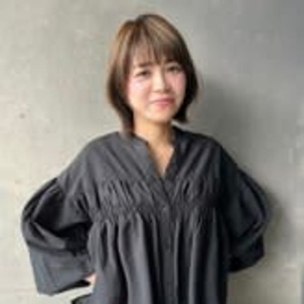 TAYA 天神店【タヤ テンジンテン】のスタッフ紹介。津田 朋美