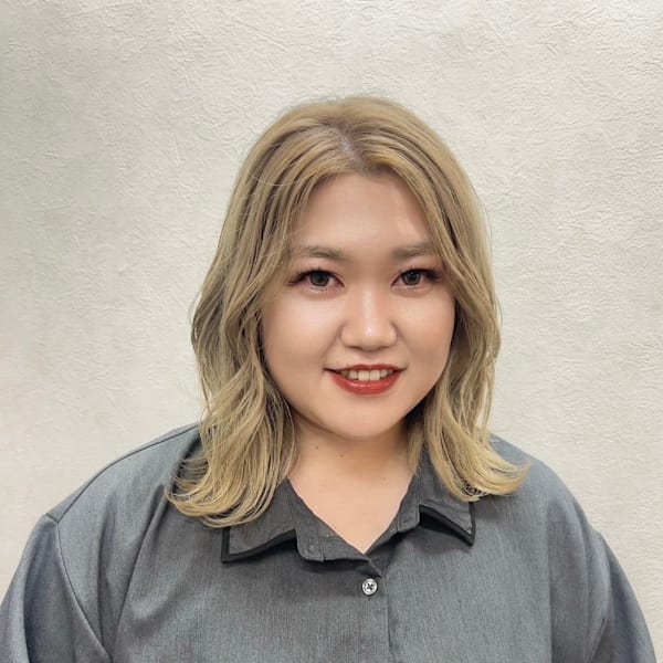 美容室クラフト 横芝店【ビヨウシツクラフトヨコシバテン】のスタッフ紹介。五十部由莉乃