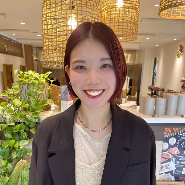 COSTA EST of RICHAIR【コスタエストオブリシェール】のスタッフ紹介。加藤　まり子