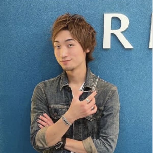 REGINA【レジーナ】【レジーナ】のスタッフ紹介。生水 貴行