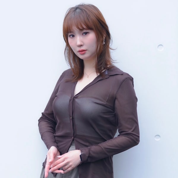 Dulce ～plata～【ドルセプラタ】のスタッフ紹介。shiori 小顔カット