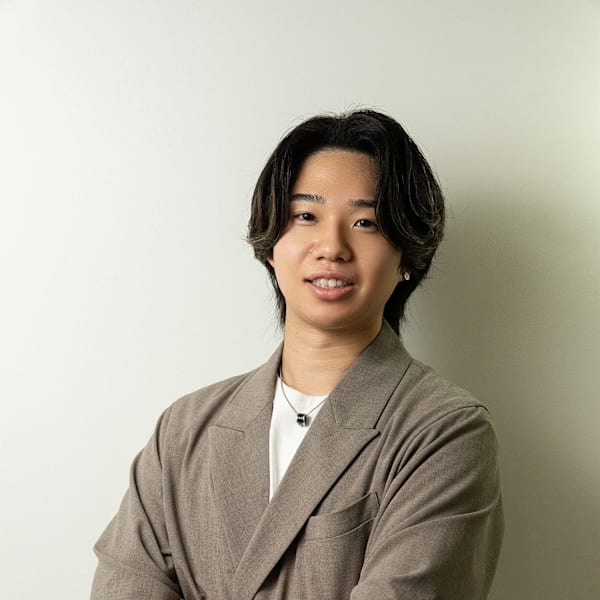 脱白髪染め専門店HAKUA PLUS 白髪ぼかし 町田2号店【ダツシラガゾメセンモンテンハクアプラス シラガボカシ マチダニゴウテン】のスタッフ紹介。稲積 勝法