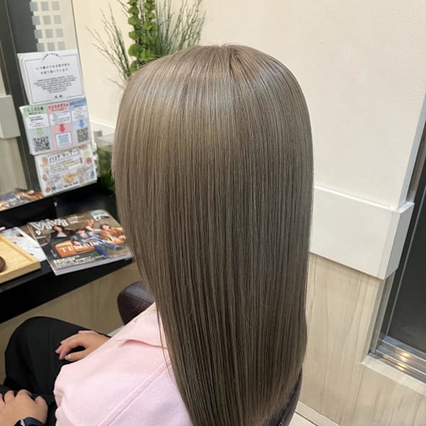 レイヤーロング美髪くびれワンカールシルキーベージュ