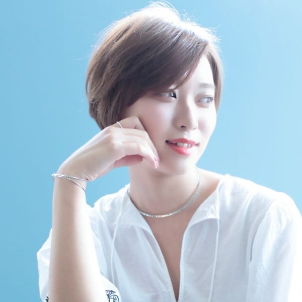 軽やかグレージュのショートボブ|Hivira(ハイビラ)武蔵小山の美容室