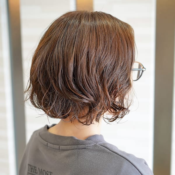 エアウェーブ×アッシュベージュの柔らかボブ|mouf -hair&eyelash-