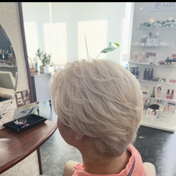 メンズホワイトブロンド