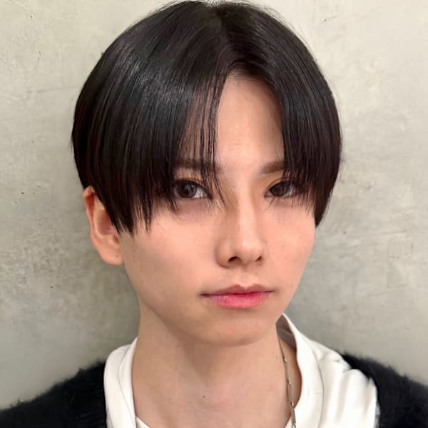 センターパート×艶ストレート