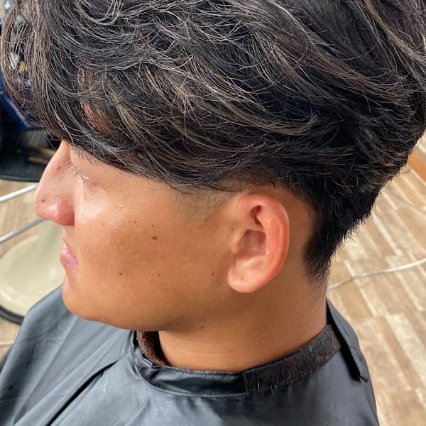 メンズヘアスタイルセンターパート