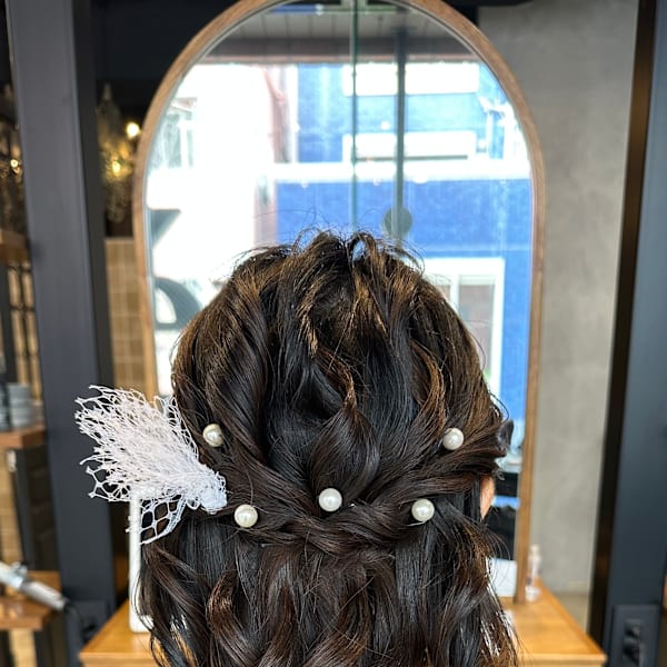 ふわふわハーフアップ