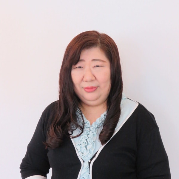 ビューティーサロン クィーンズ【ビューティーサロン クィーンズ】のスタッフ紹介。Rikako