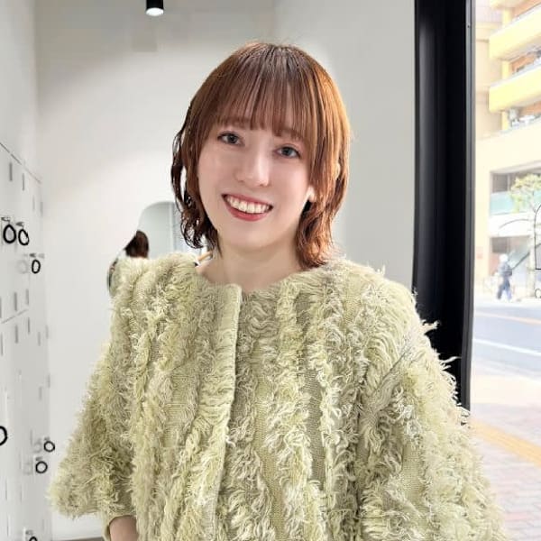 白silo船橋【シロ】【シロ】のスタッフ紹介。藤代 恵莉